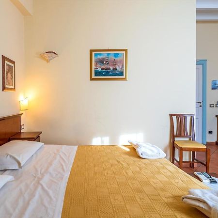 Hotel Mediterraneo Сиракузы Экстерьер фото