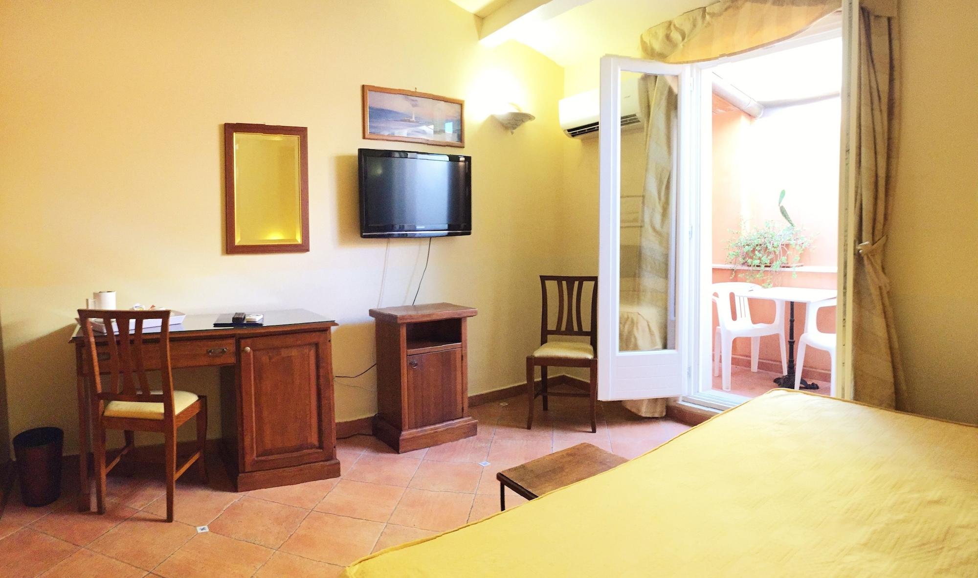 Hotel Mediterraneo Сиракузы Экстерьер фото