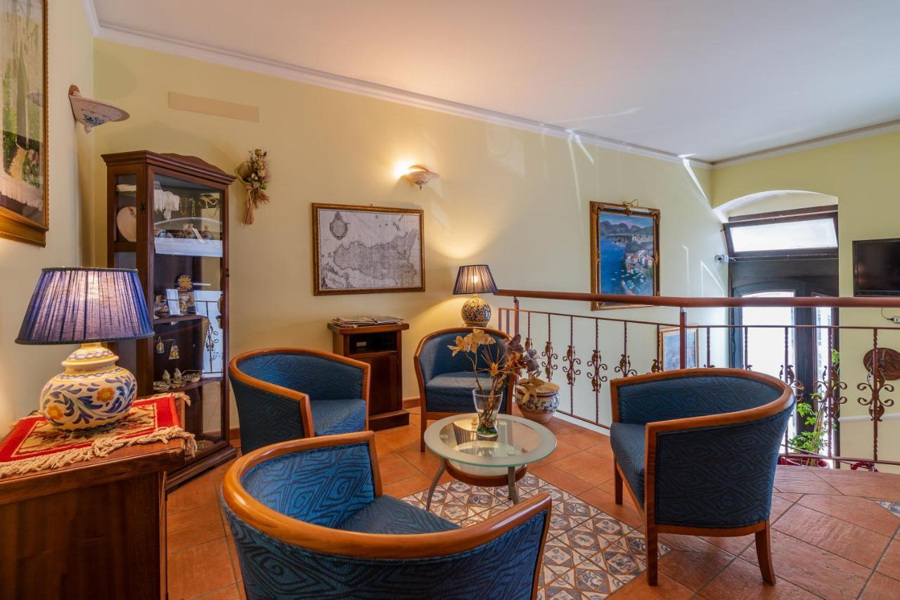 Hotel Mediterraneo Сиракузы Экстерьер фото