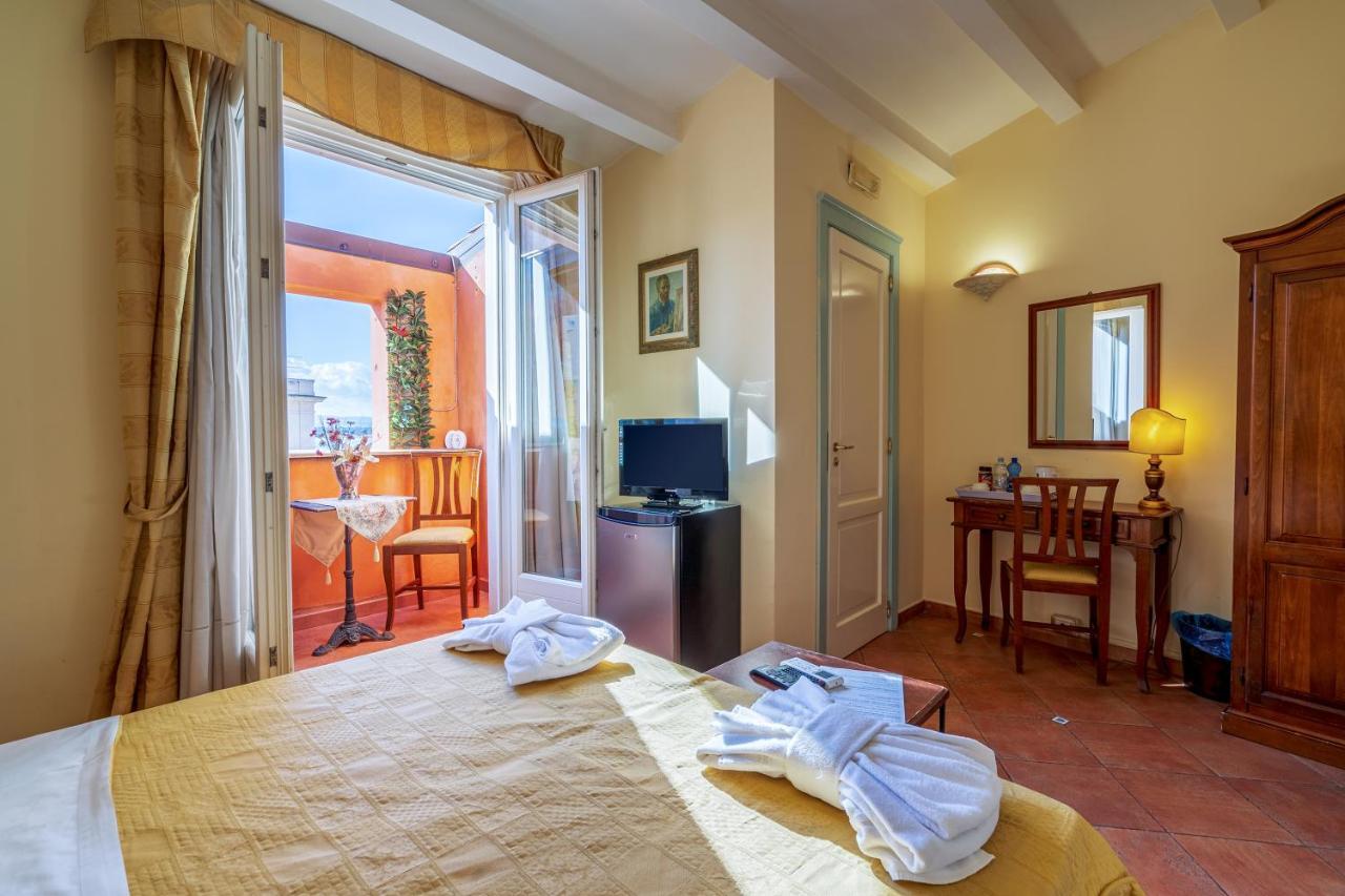 Hotel Mediterraneo Сиракузы Экстерьер фото
