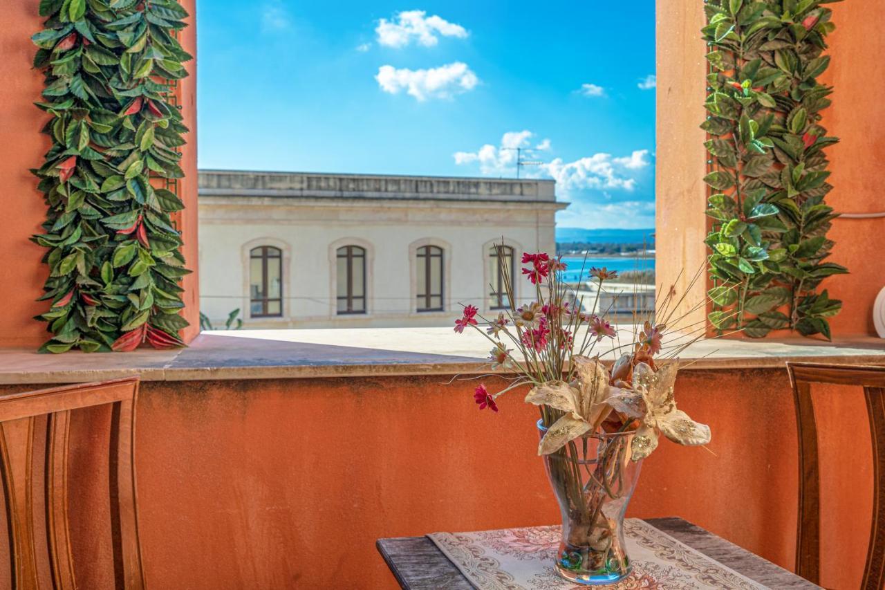 Hotel Mediterraneo Сиракузы Экстерьер фото