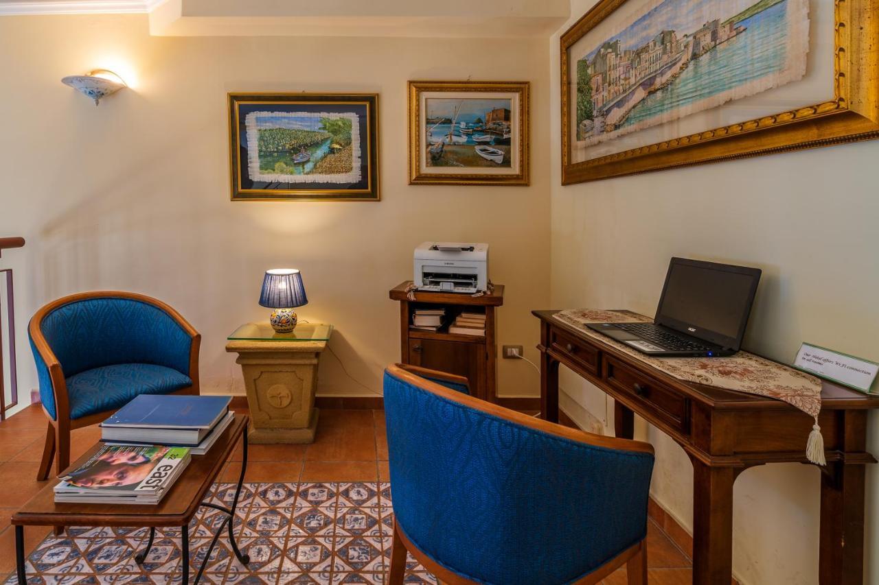 Hotel Mediterraneo Сиракузы Экстерьер фото
